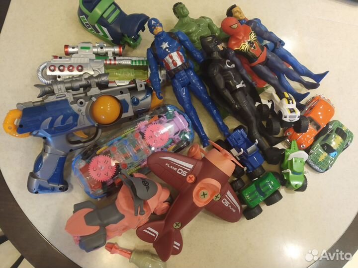 Игрушки для мальчика пакетом