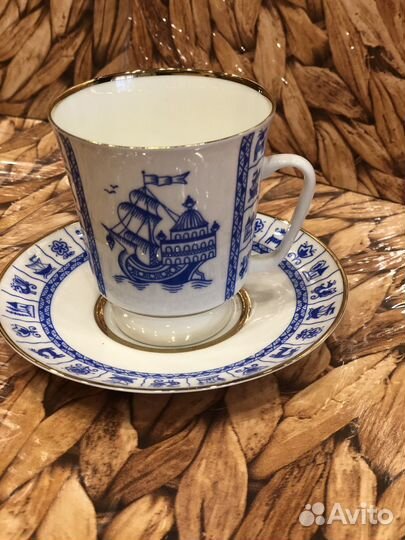 Чашка фарфор