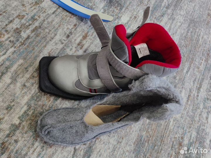 Лыжи беговые детские 150 с ботинками 35