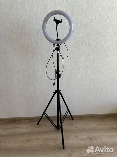 Кольцевая лампа 26см