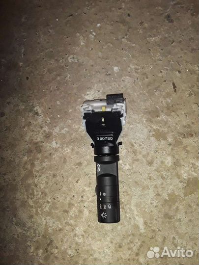 Подрулевой переключатель