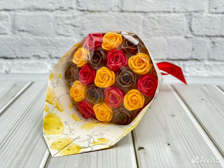 Букет из шоколадных роз (2 вида шоколада)