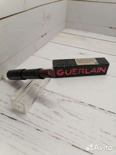 Помада для губ придающая блеск Guerlain тон017