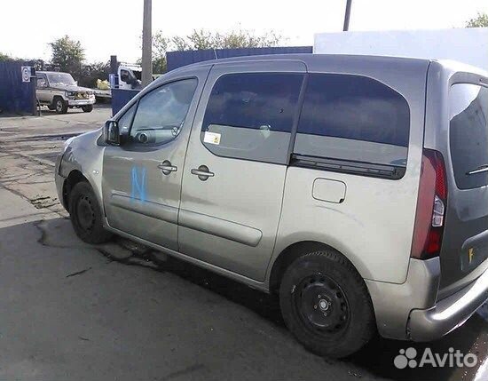 Разбор на запчасти Peugeot Partner