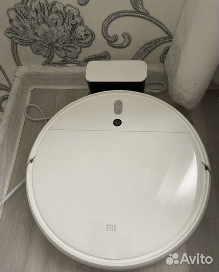 Пылесос-робот Xiaomi Mi Robot Vacuum Mop
