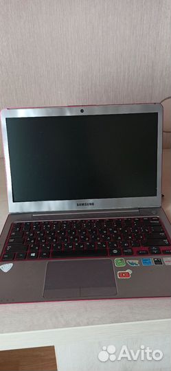 Ноутбук Samsung NP535