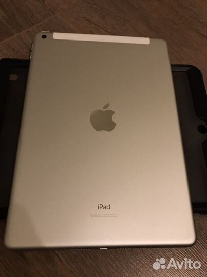 Apple iPad 7 (2019) 32 Gb Wi-Fi + 4G LTE (sim)