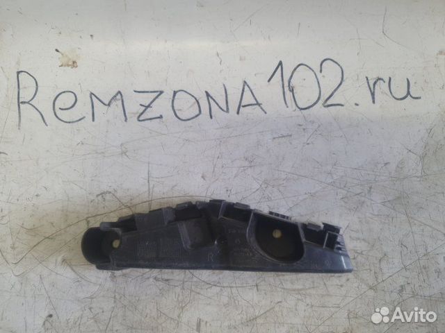 Кронштейн крепления бампера передний правый