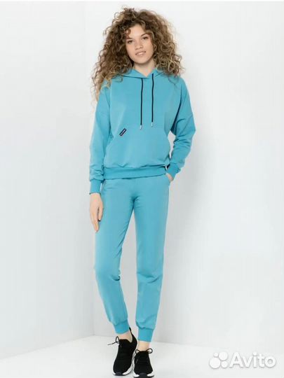 Костюм спортивный