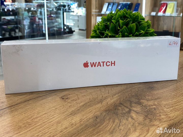 Новые Apple Watch Series 6 44mm Red