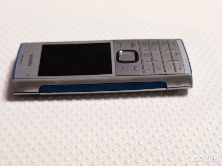 Nokia X2-00