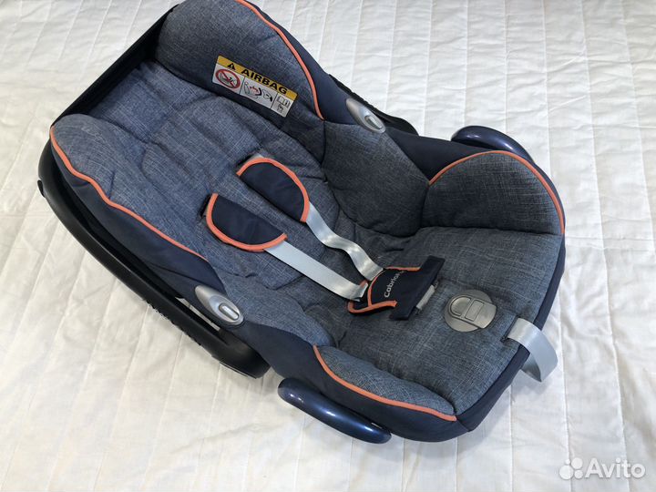 Автолюлька автокресло 0+ Maxi-cosi CabrioFix