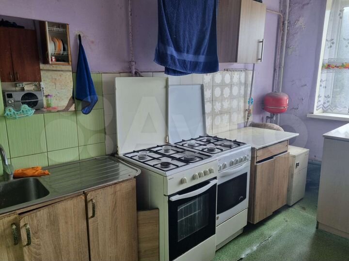 Комната 10 м² в 5-к., 2/2 эт.