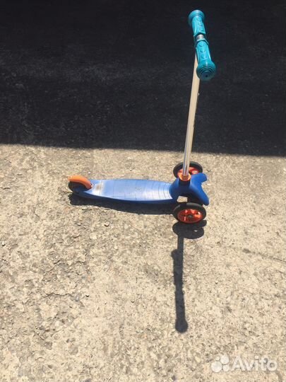 Самокат детский трехколесный