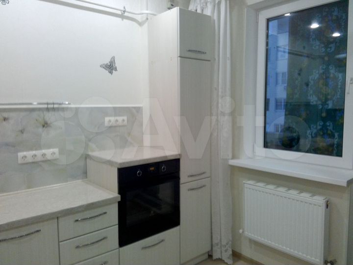 2-к. квартира, 72 м², 6/10 эт.