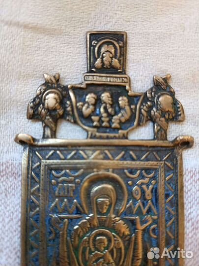 Старинные иконы металлические
