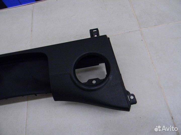 Накладка (кузов внутри) Passat B6 2005-2010