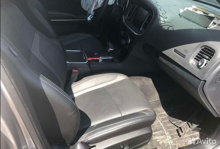 Dodge Charger 2015 г на запчасти