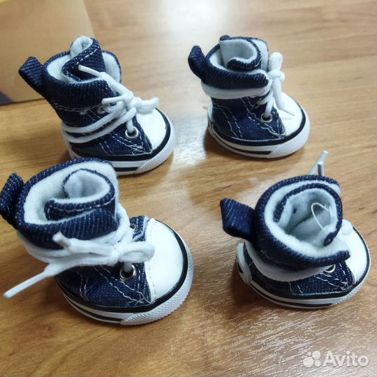 Обувь для маленьких собак