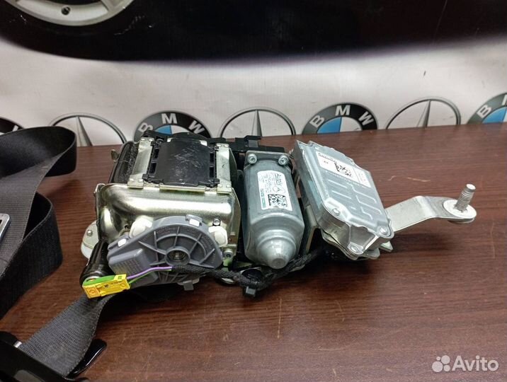 Передний правый ремень безопасности Mercedes W212