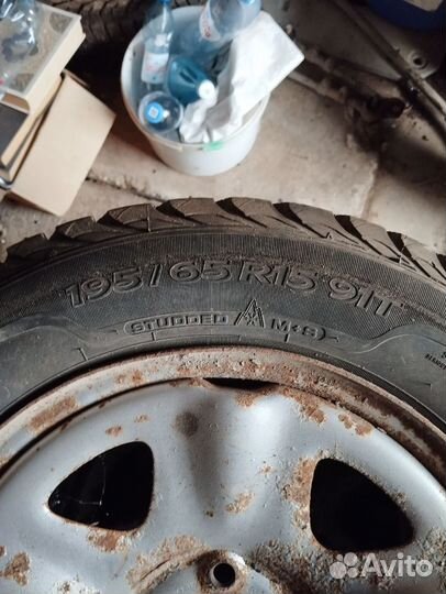 Sava Eskimo Stud 195/65 R15 91S