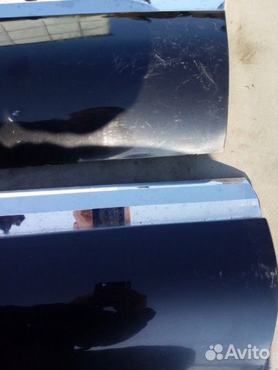 Молдинг двери задний левый Volkswagen Tuareg NF