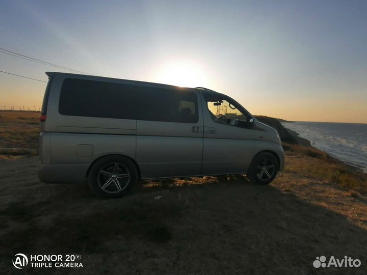 Nissan Elgrand 3.5 AT, 2003, 280 000 км