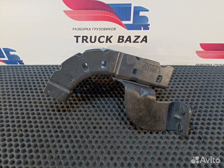 1793396 Кронштейн проводки Scania 5-series