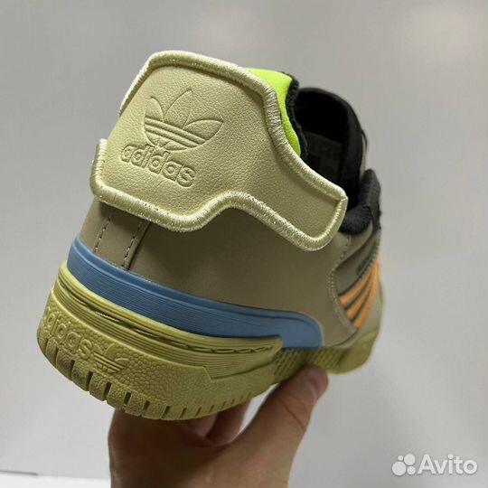 Кроссовки мужские adidas Benito