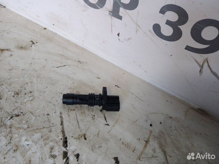 Датчик положения коленвала Nissan Navara D40 2.5D