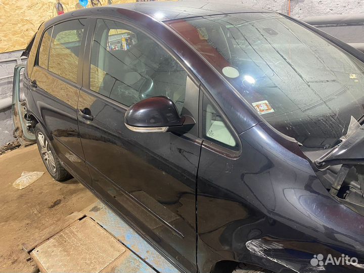 Volkswagen Golf Plus на запчасти