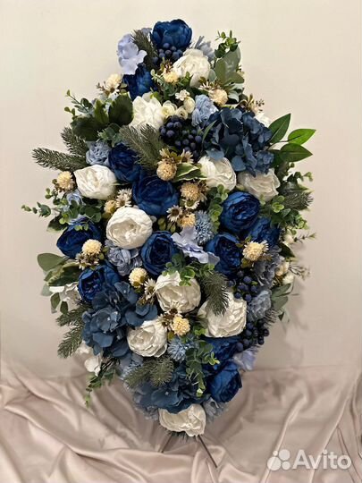 Ритуальные венки ручной работы