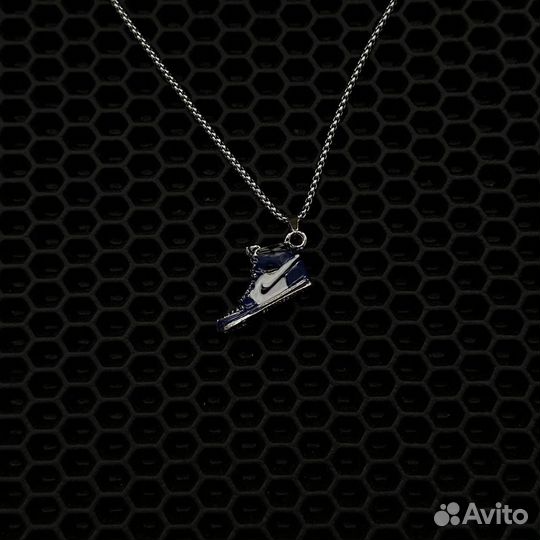 Цепочка (подвеска) с кросовком nike