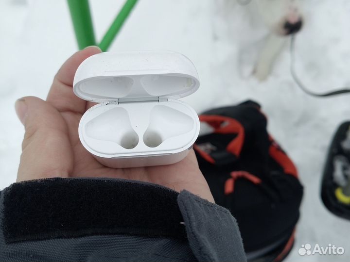 Бокс от Наушников AirPods 1
