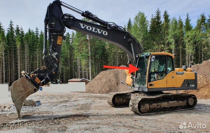 Стекло лобовое верхнее на экскаватор Volvo EC 160