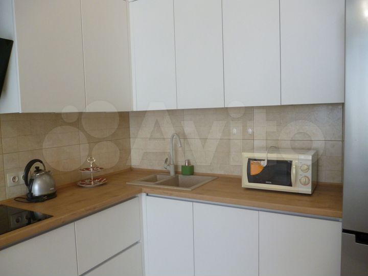 2-к. квартира, 60 м², 5/15 эт.