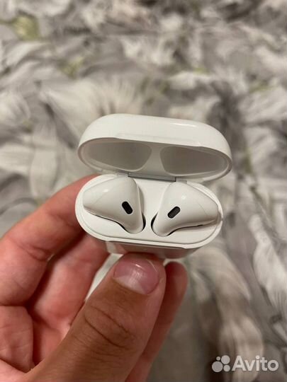 Airpods 1