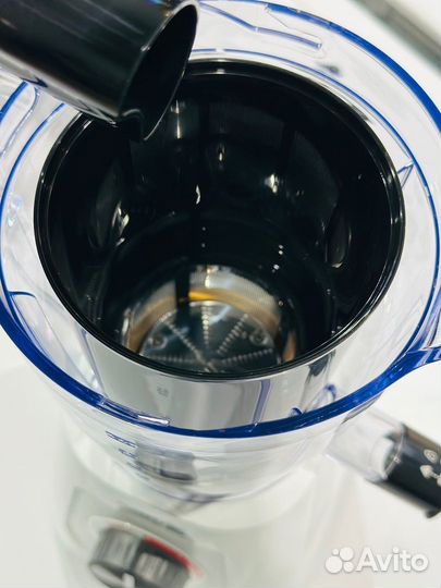 Блендер Moulinex LM42Q110