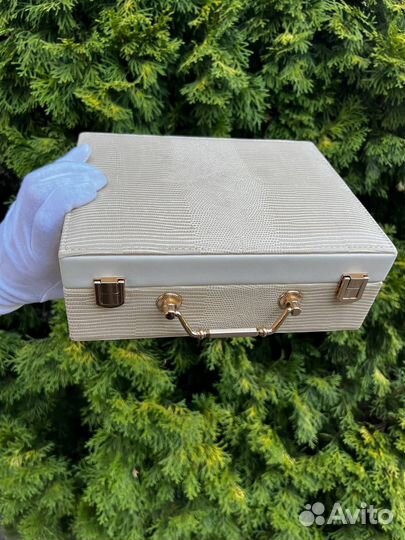 Шкатулка для украшений