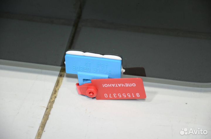 Стекло двери заднее левое Nissan Armada TA60 5.6