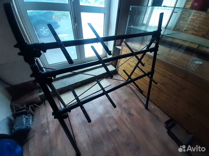 Стойка для синтезатора трёхэтажная