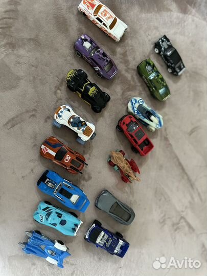 Hot wheels машинки