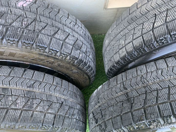 Зимние колеса бриджстоун 175/65/14 комплектом