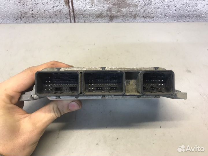 Блок управления двигателем Renault Megan 2 седан