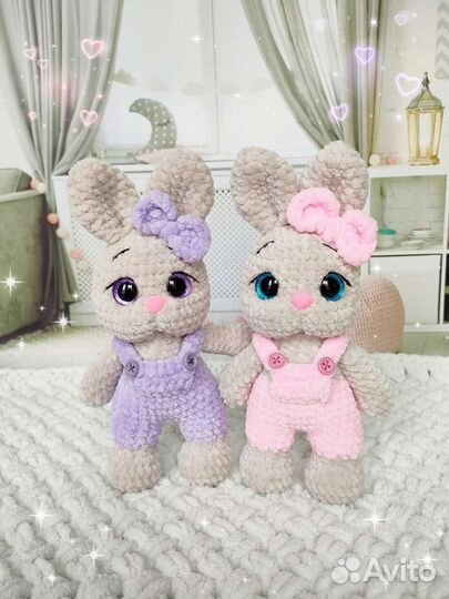 Вязаная плюшевая игрушка зайка (зайчик)