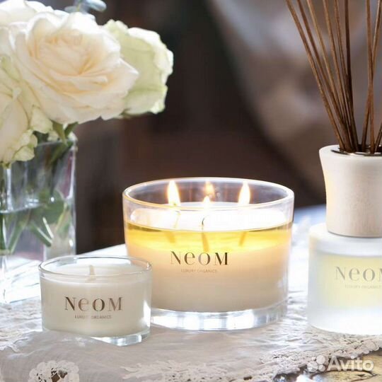 Свеча ароматическая neom 