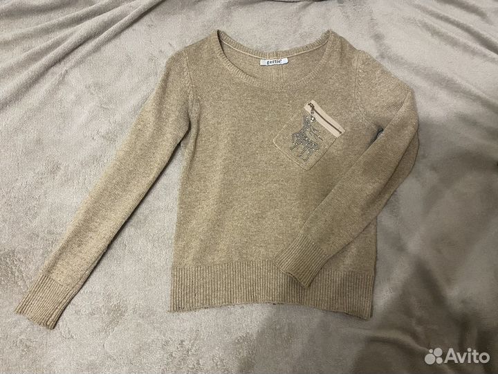 Свитер женский