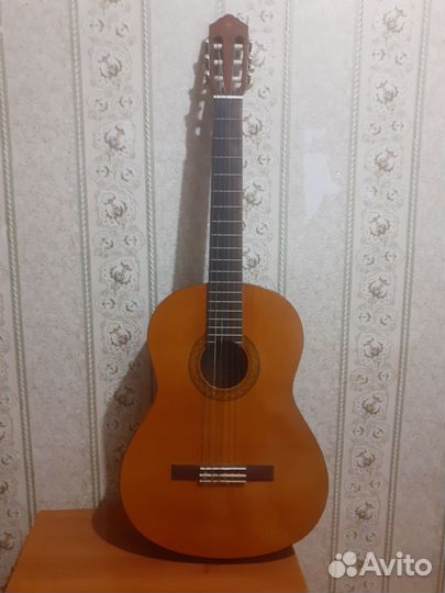 Классическая гитара yamaha c40