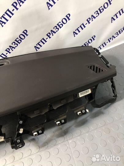 Торпедо Hyundai Genesis G80 2014