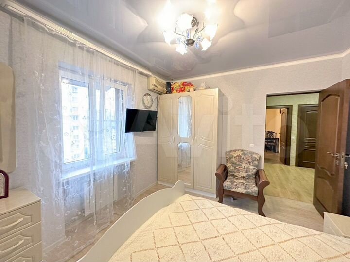 3-к. квартира, 85 м², 9/17 эт.